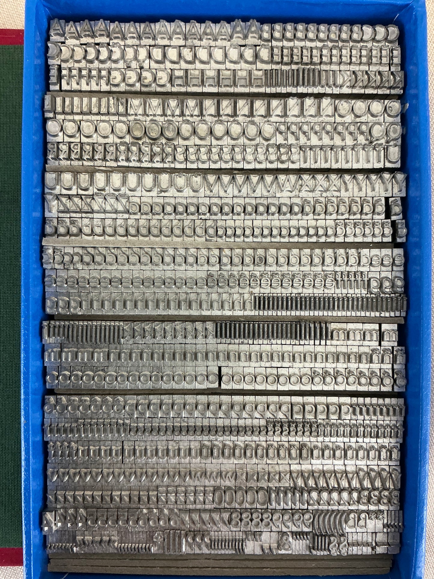 20pt Lettertype Letterpress set Grotesque by Marso inside the box