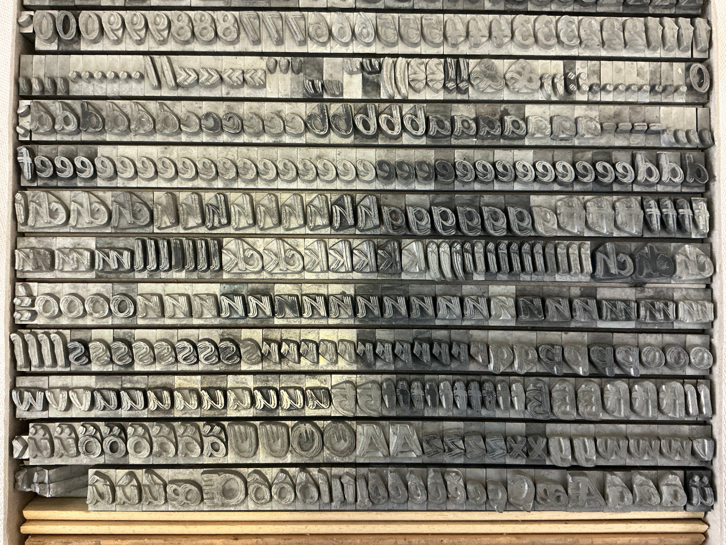 36pt Stop Lettertype Letterpress Printing heavy set detail