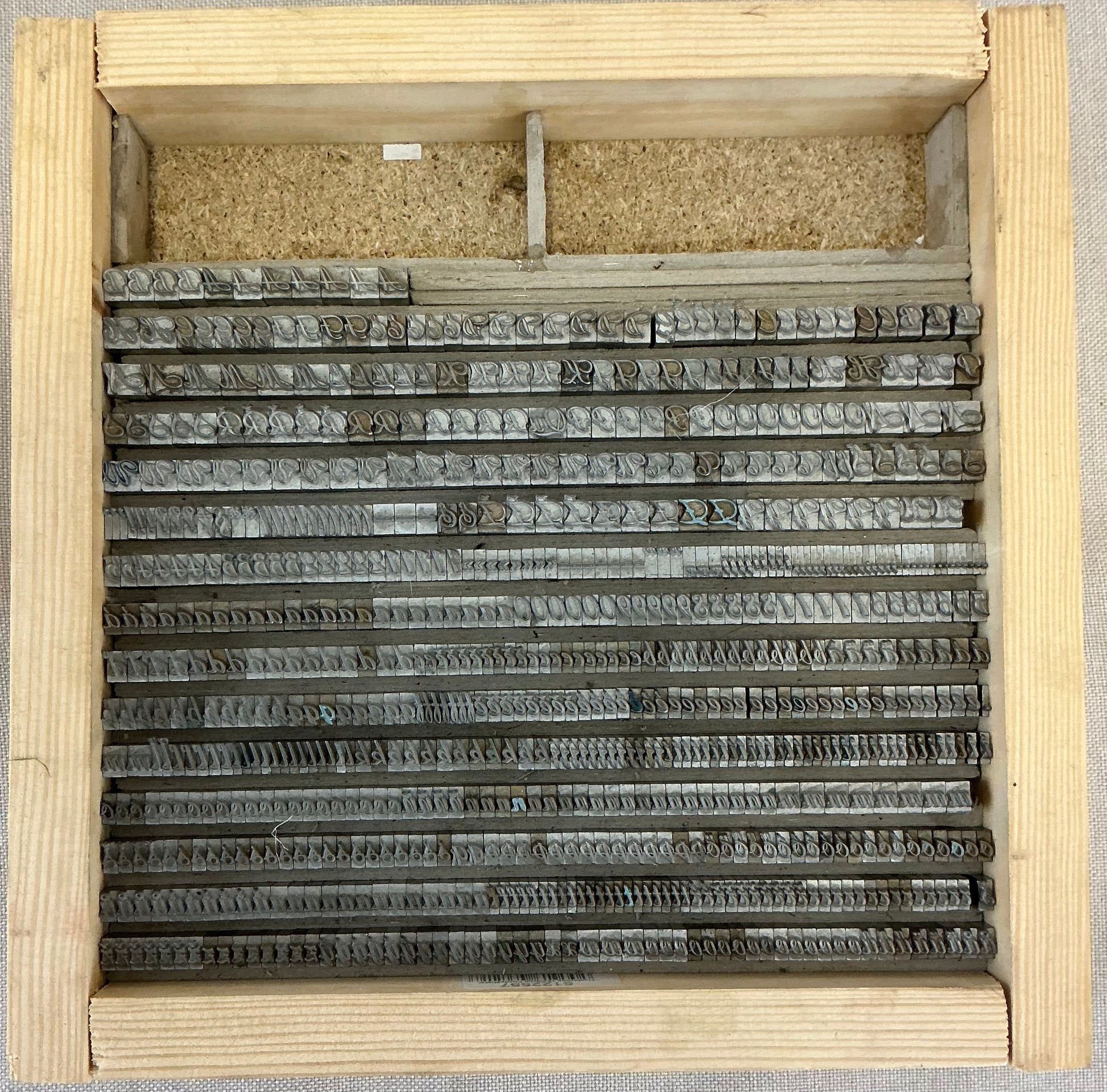 6mm / 0.236” Lettertype set Artist Handwriting Wedding inside the box