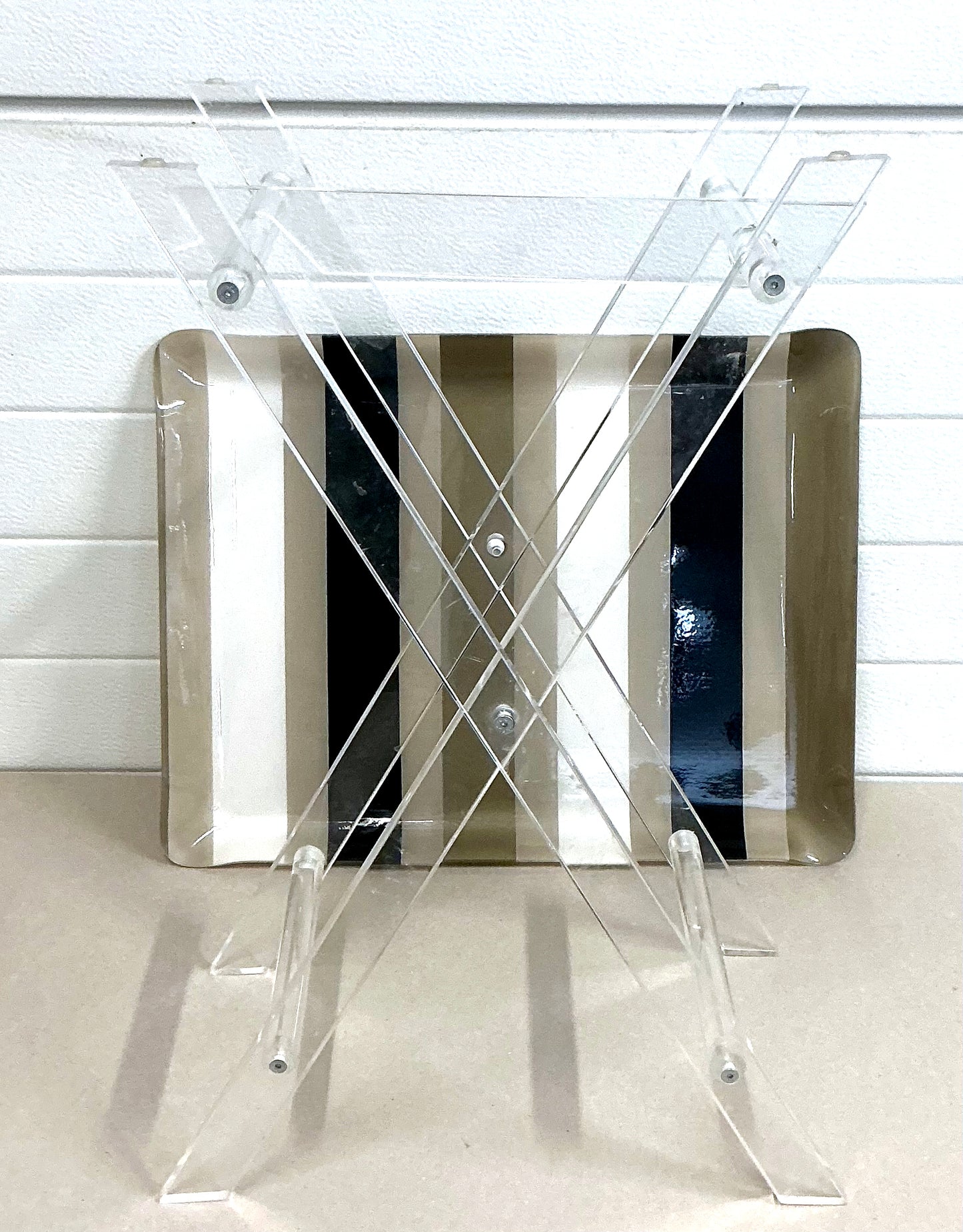 Folding Side Table in Acrylic Glass by Inge Schneider components