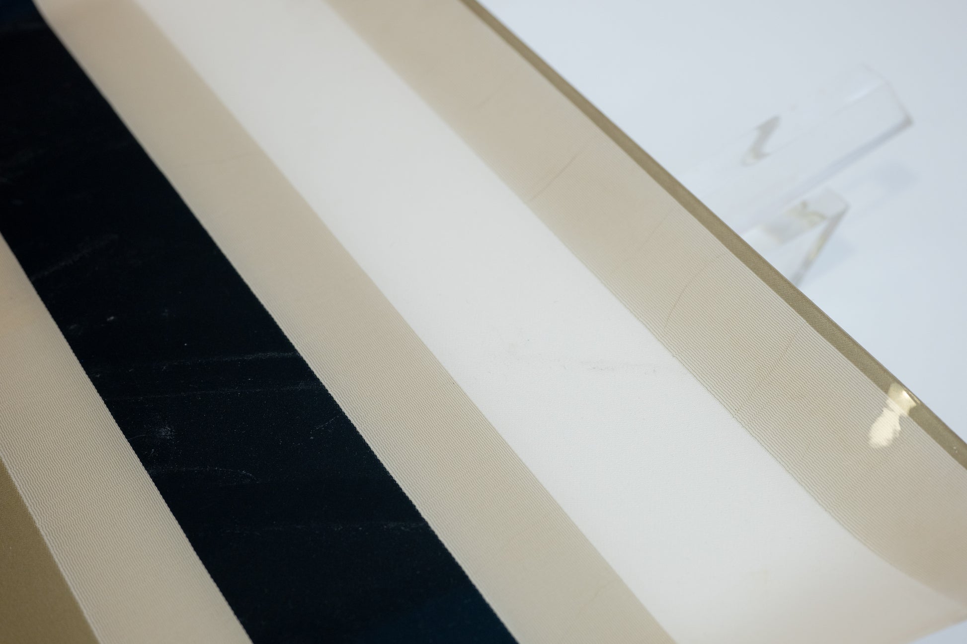 Folding Side Table in Acrylic Glass by Inge Schneider Detail Scratch