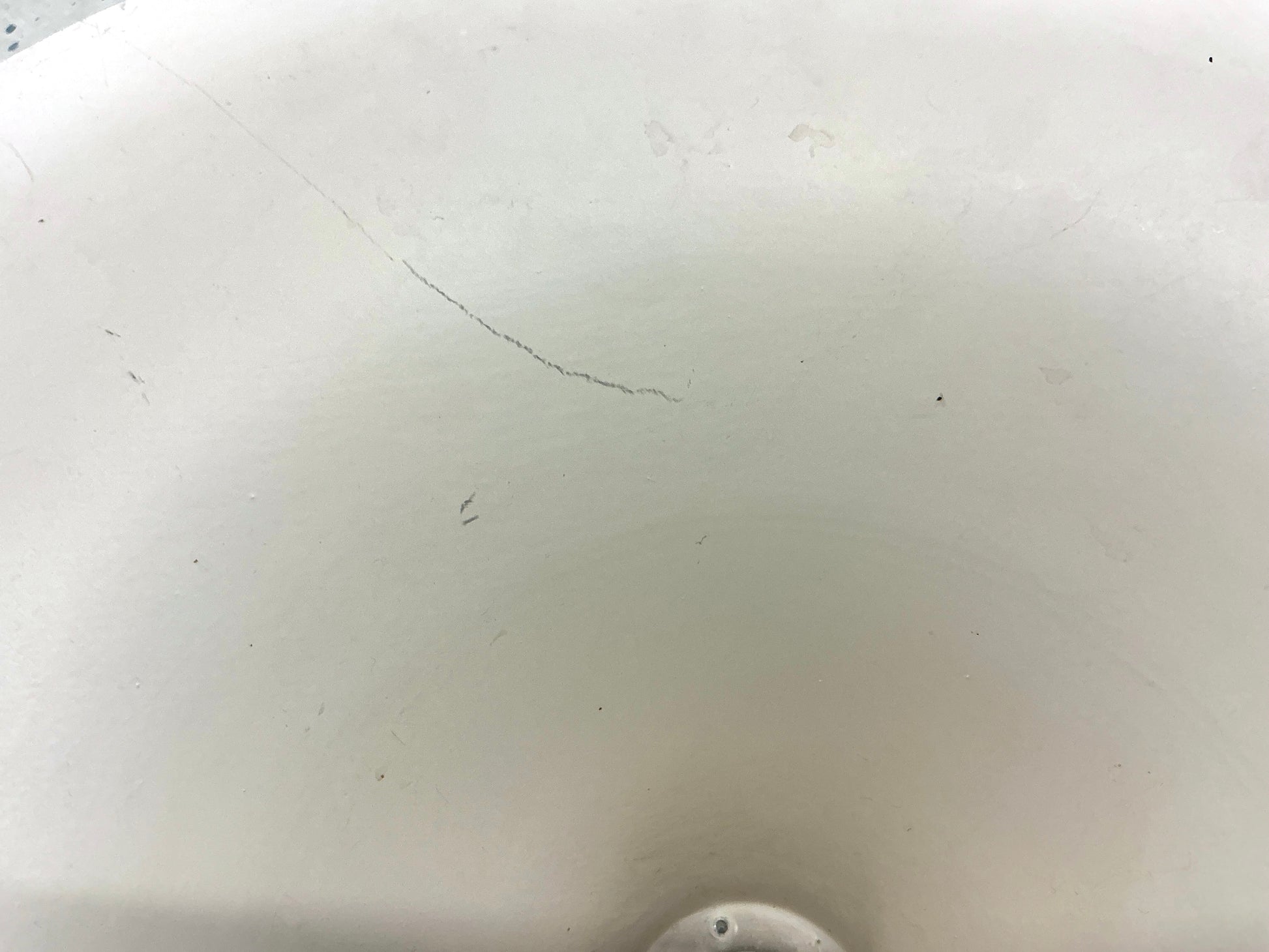 Red UFO lamp Polam Pila Damages