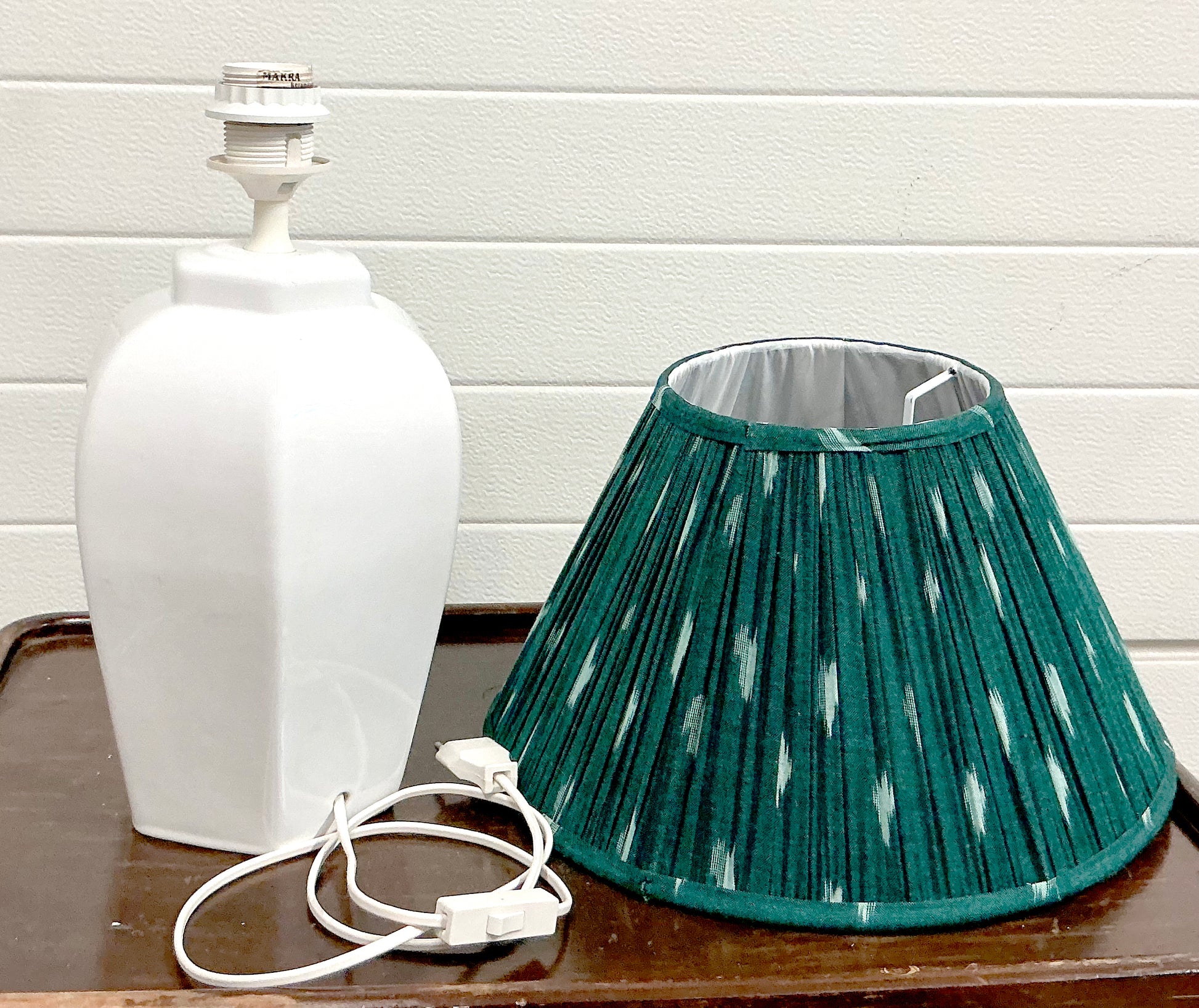 Table lamp with white hexagonal ceramic base and green shade Aside