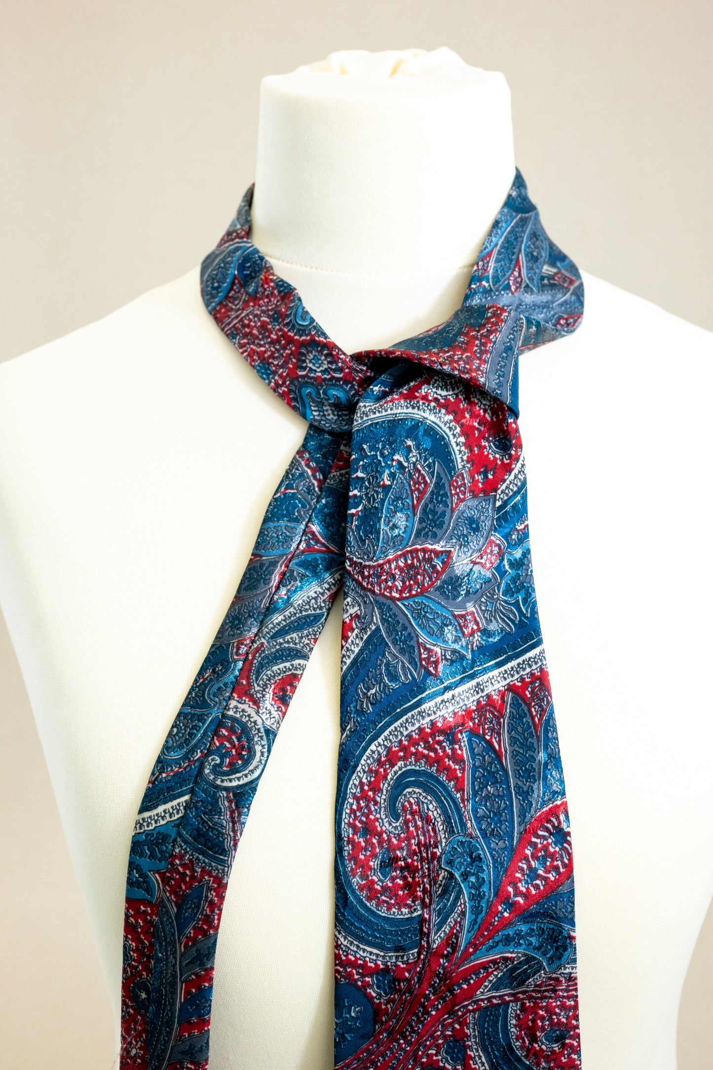 Vintage Christian Dior Monsieur Men Neck Tie Red Paisley Flower tied