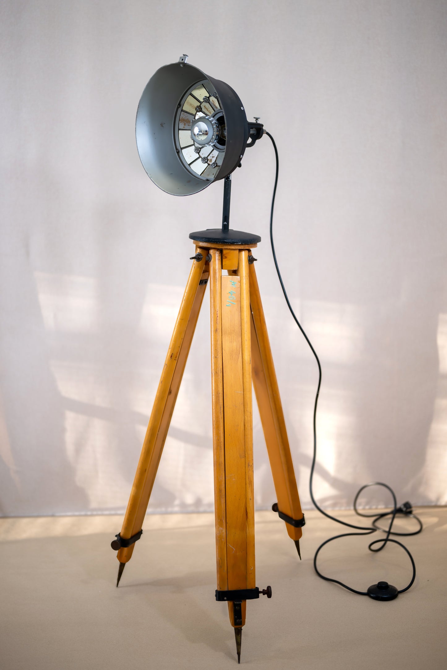 Vintage wooden tripod with studio lamp K.Weinert Berlin S.O.36