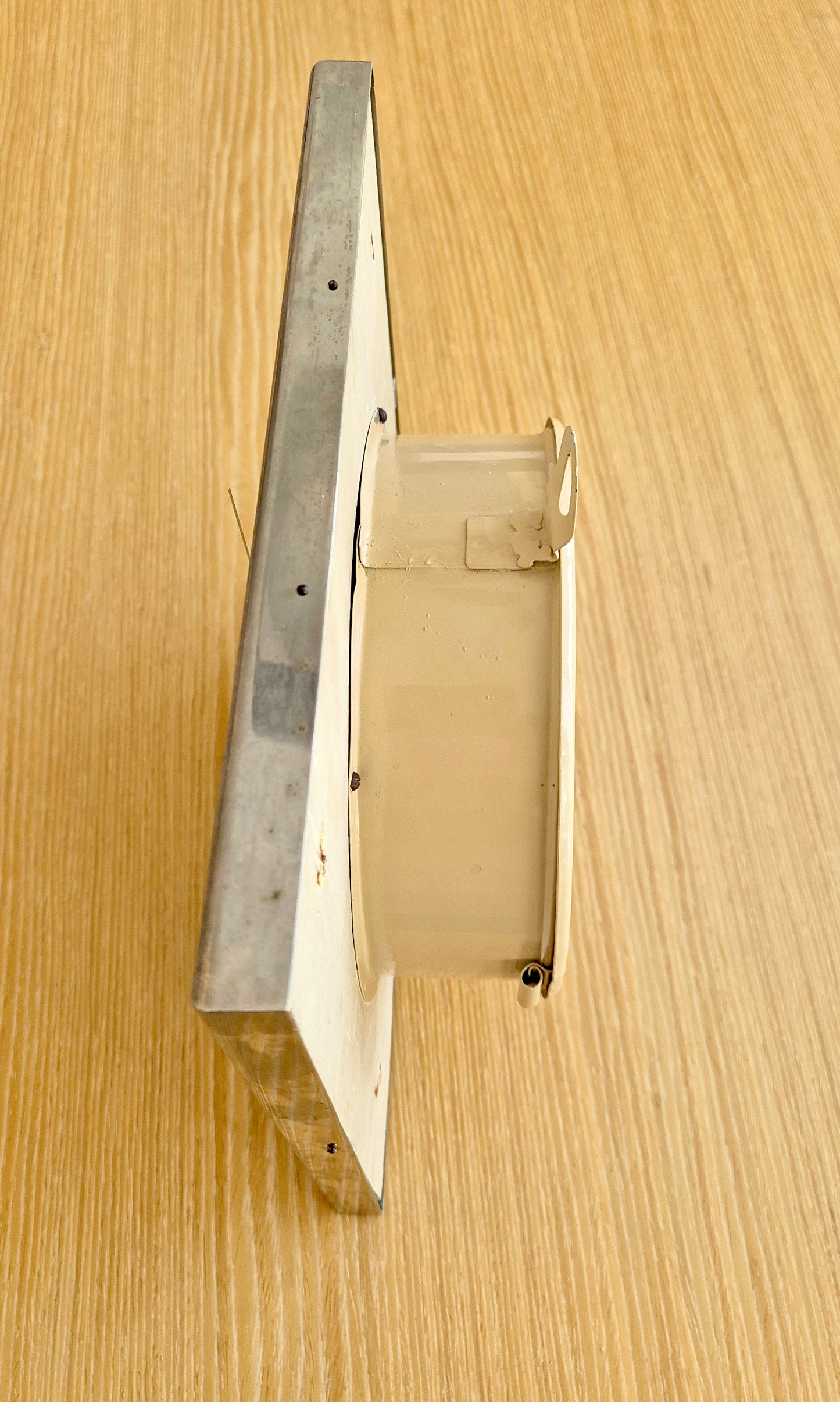 Wall Clock Kienzle Art Deco Bauhaus German Side view n wood desk