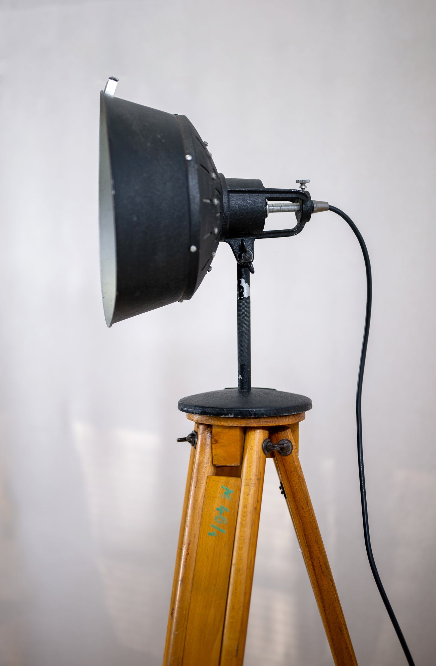 Customized Vintage Wooden Tripod with Bauhaus Studio Lamp K. Weinert Berlin S.036