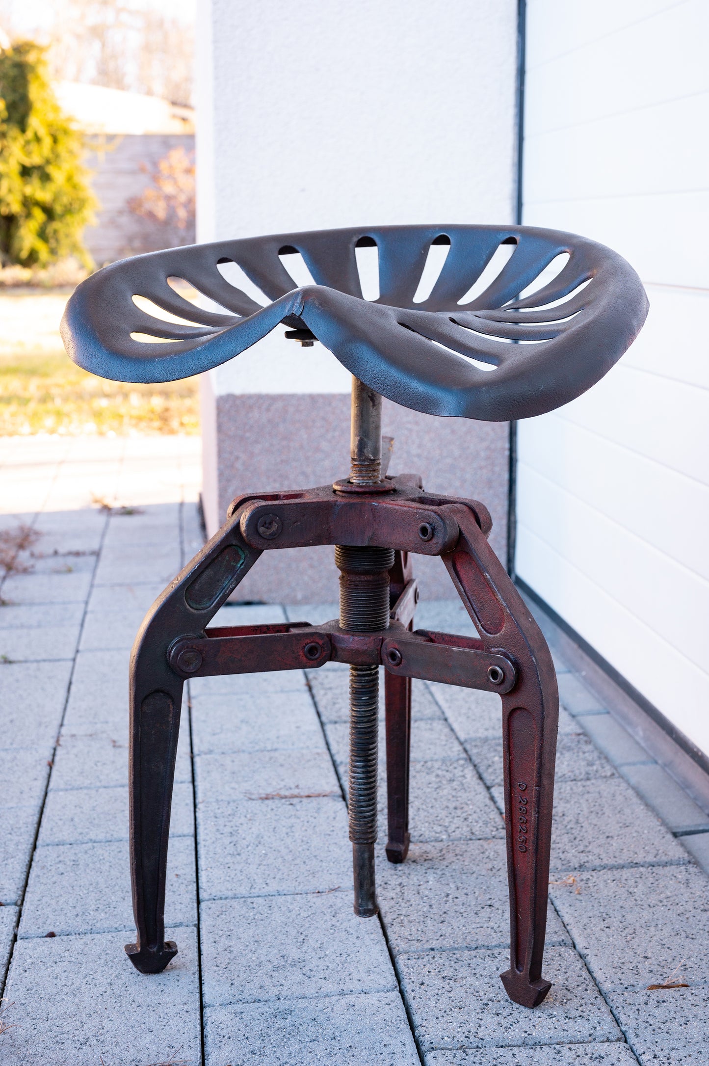 Industrial tractor stool