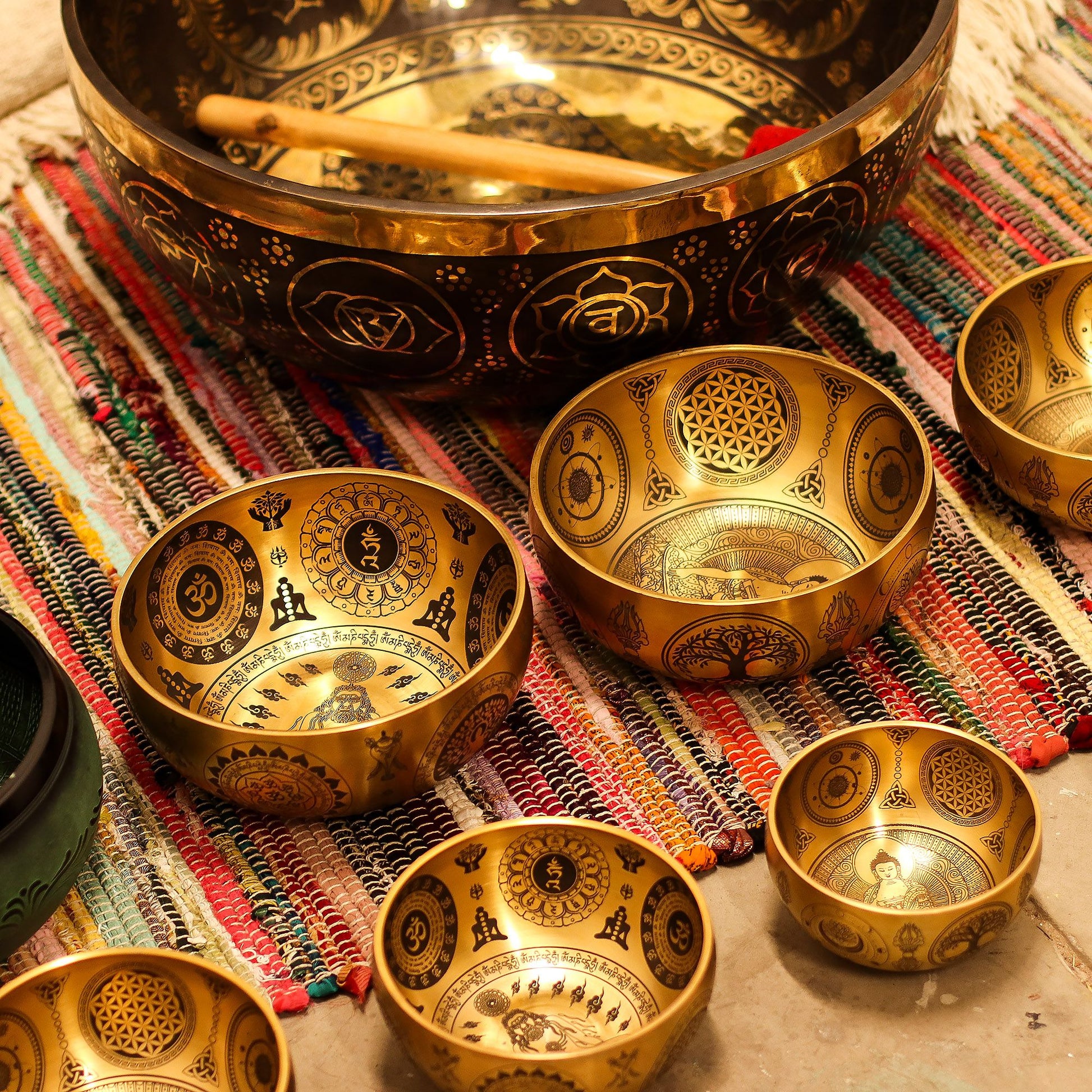 Pure Brass Etched Buddha - Set of 4 - Approx 3.85kg