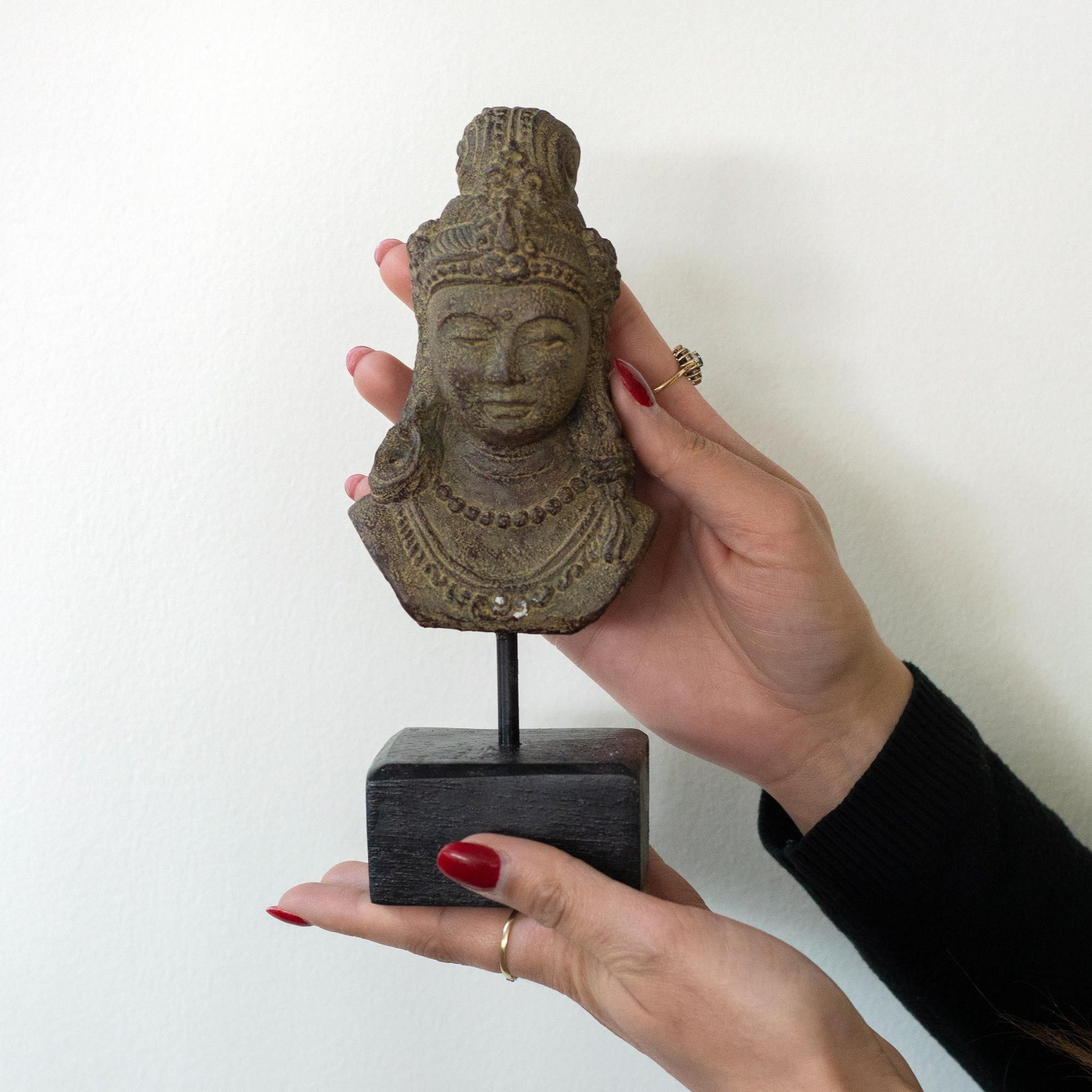 Lucky Java Princess on Stand - Grey