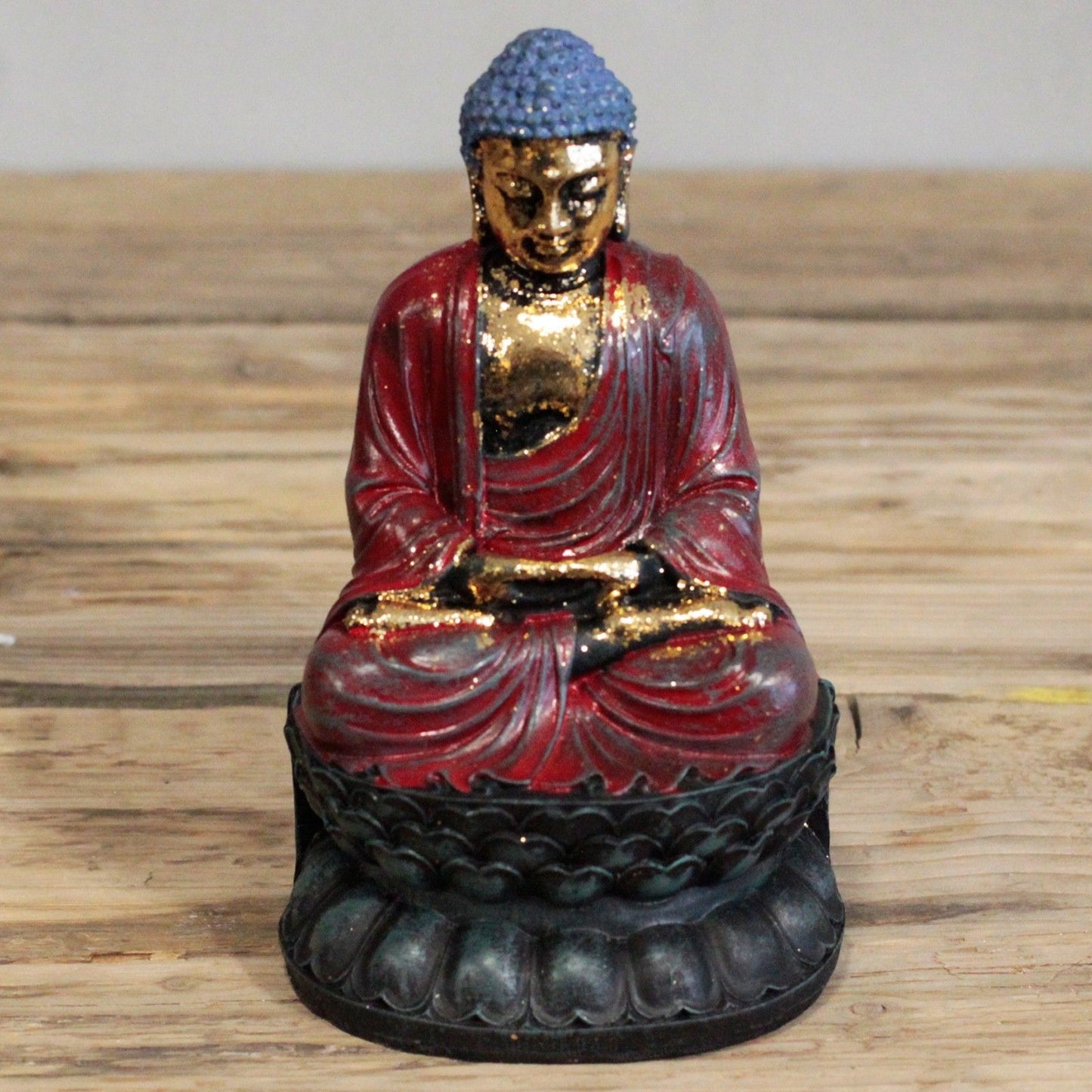 Starožitný Budha - klasická socha