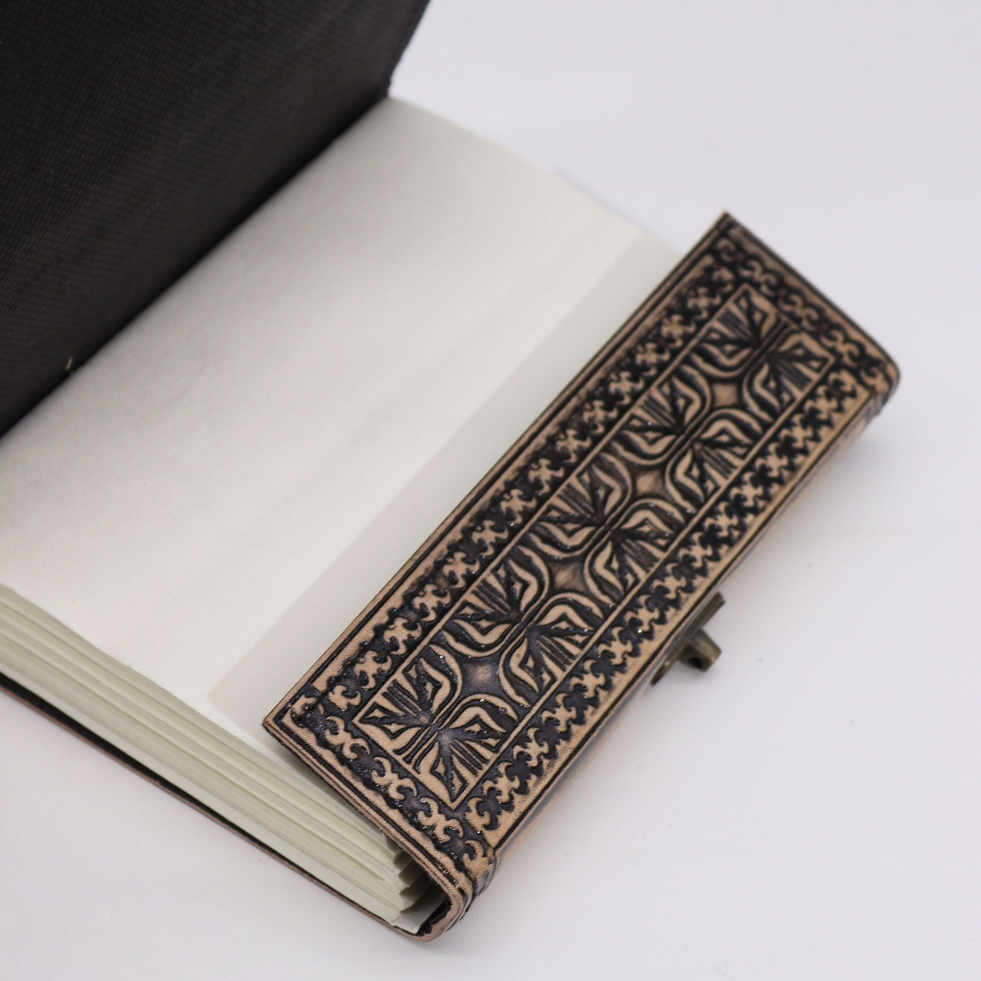 Buddha - Esoteric Notebook - Red Tan - 200 pages  Stich Edge- 17.5x12.5x3cm