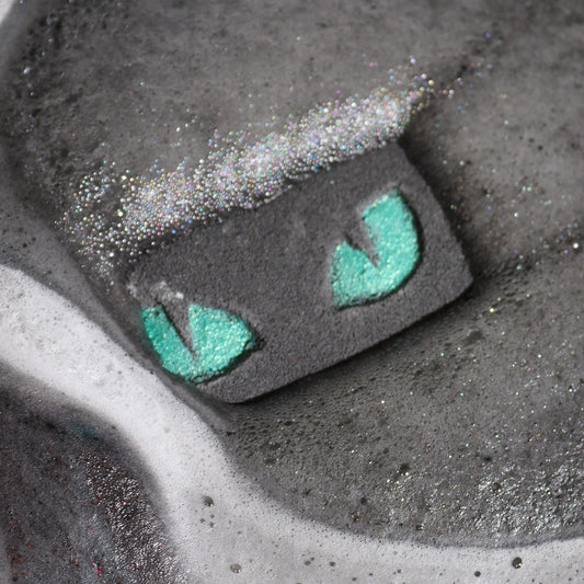Cats Eyes Bath Bomb 80g
