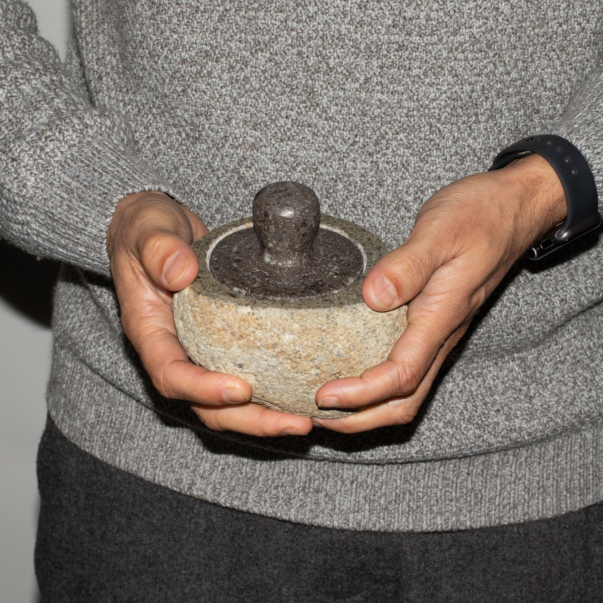 Natural Riverstone Grounding Pot -Medium (aprox 12x8cm)